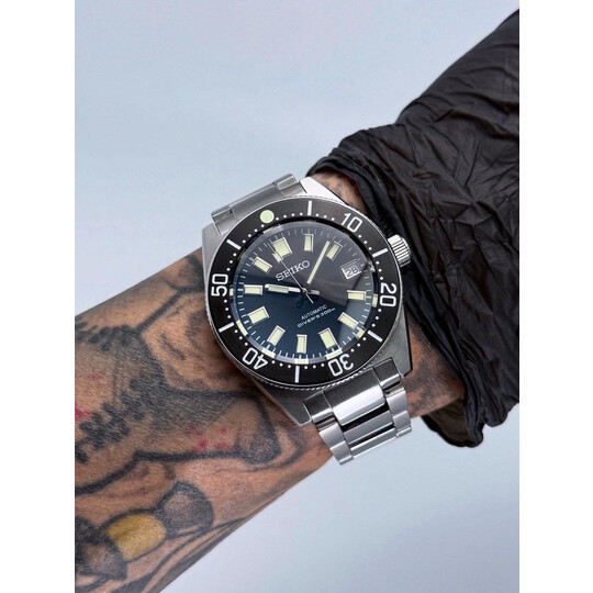 Custom Seiko Mod • Gloss Black 62Mas Silver SPB143 V2 Automatic • 40mm